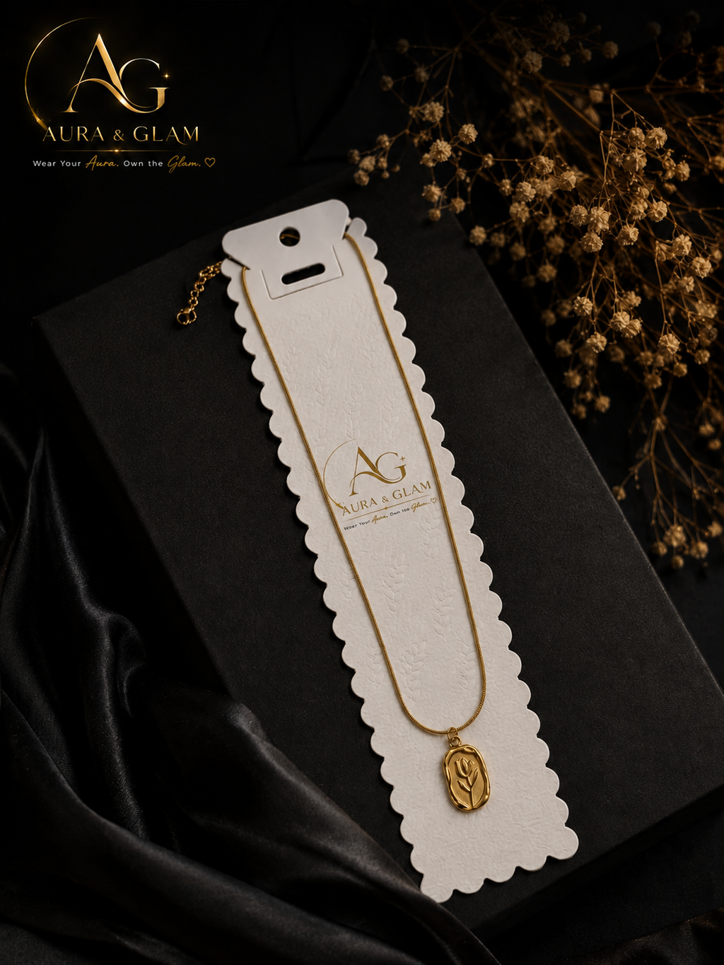 Elegant Tulip Pendant Necklace – Gold Finish