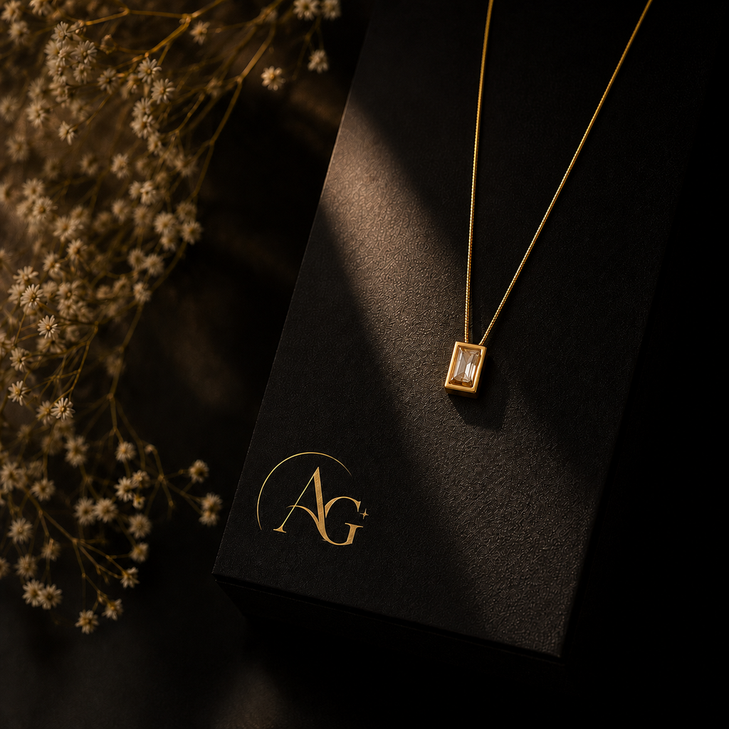 ✨ Gold Rectangle Crystal Pendant Necklace