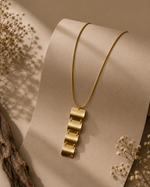 ✨ Gold Rectangle Link Pendant Necklace