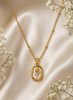 Elegant Tulip Pearl Pendant Necklace – Gold Finish