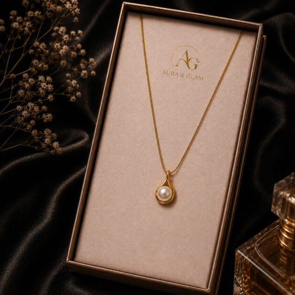 Elegant Pearl Teardrop Pendant Necklace – Gold Finish
