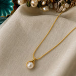 Elegant Pearl Teardrop Pendant Necklace – Gold Finish
